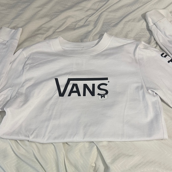 Vans women’s  White Long Sleeve Tee - Picture 1 of 3